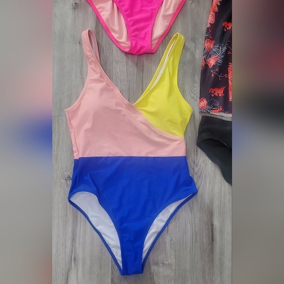 Lot Of 6 Womens Swumsuits Tankini Bundle Mix & Match Size Medium Yellow Blue - Picture 7 of 8